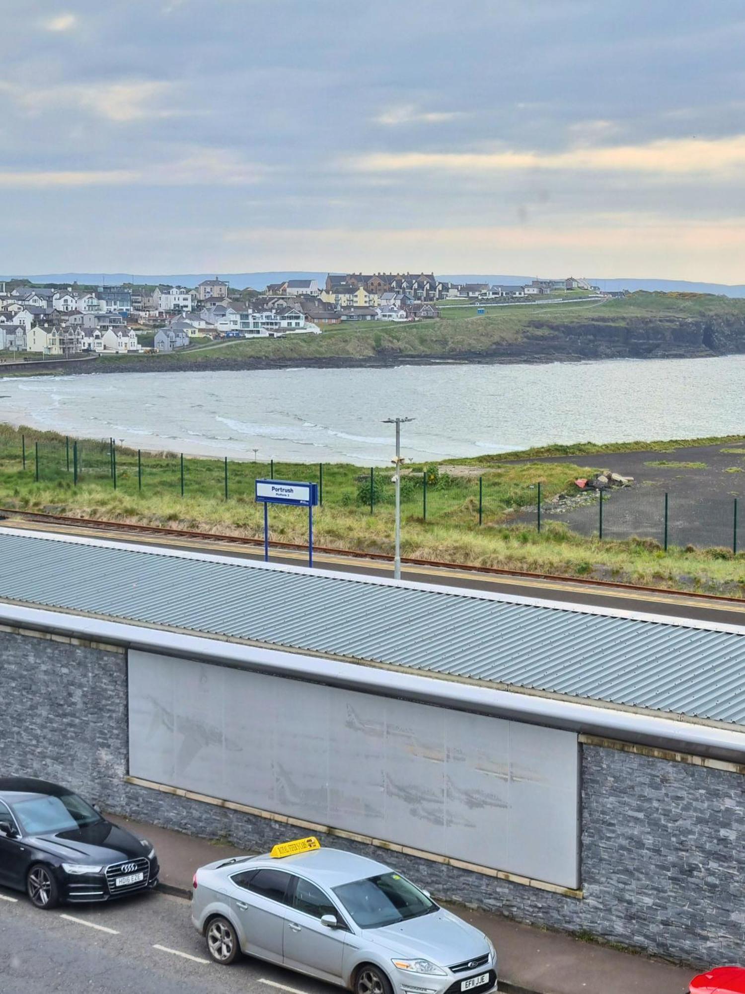 6 Golf Terrace - Portrush By The Sea Apartment Luaran gambar