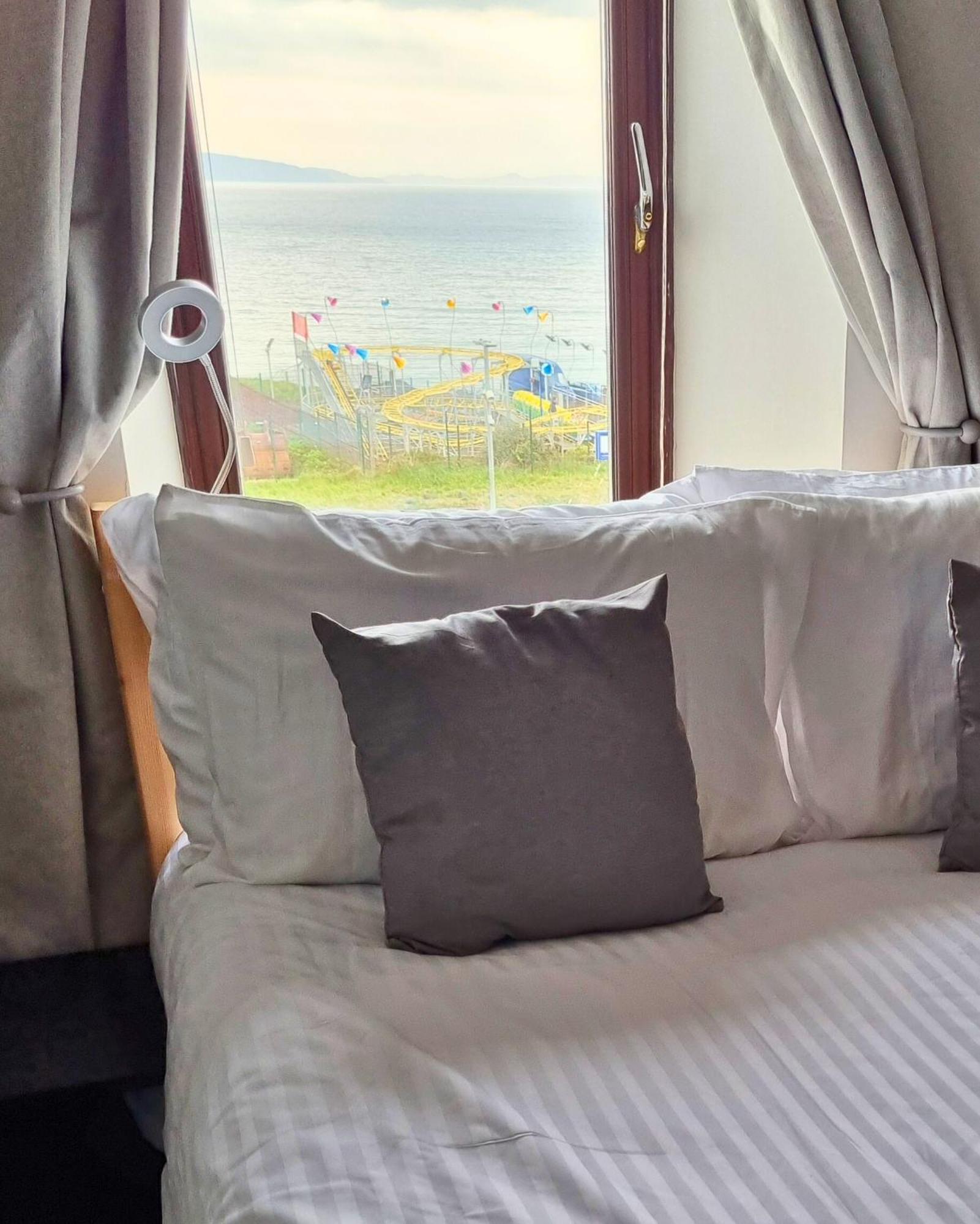 6 Golf Terrace - Portrush By The Sea Apartment Luaran gambar